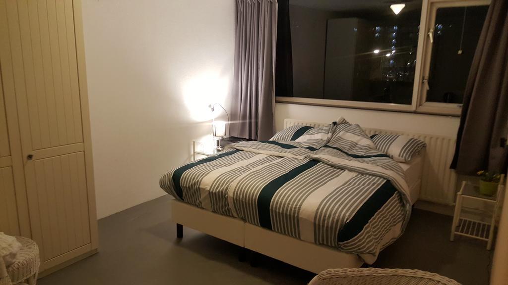 Homestay Dutchable Alphen aan den Rijn Zewnętrze zdjęcie